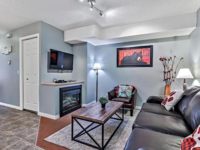 New! Cozy Rocky Mountain Chalet Managed By Little Sister Getaways Canmore Dış mekan fotoğraf