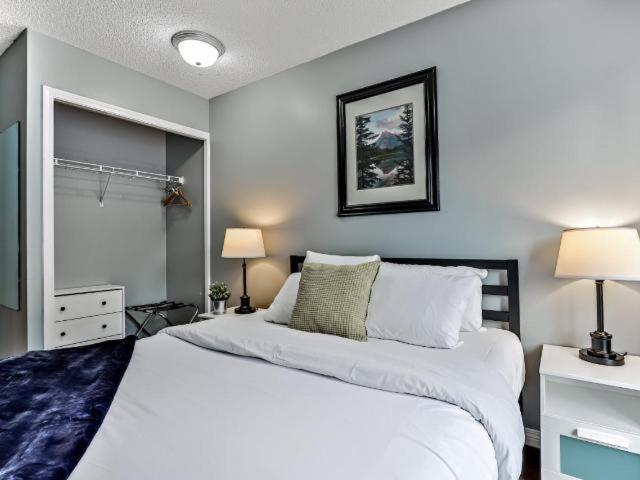 New! Cozy Rocky Mountain Chalet Managed By Little Sister Getaways Canmore Dış mekan fotoğraf